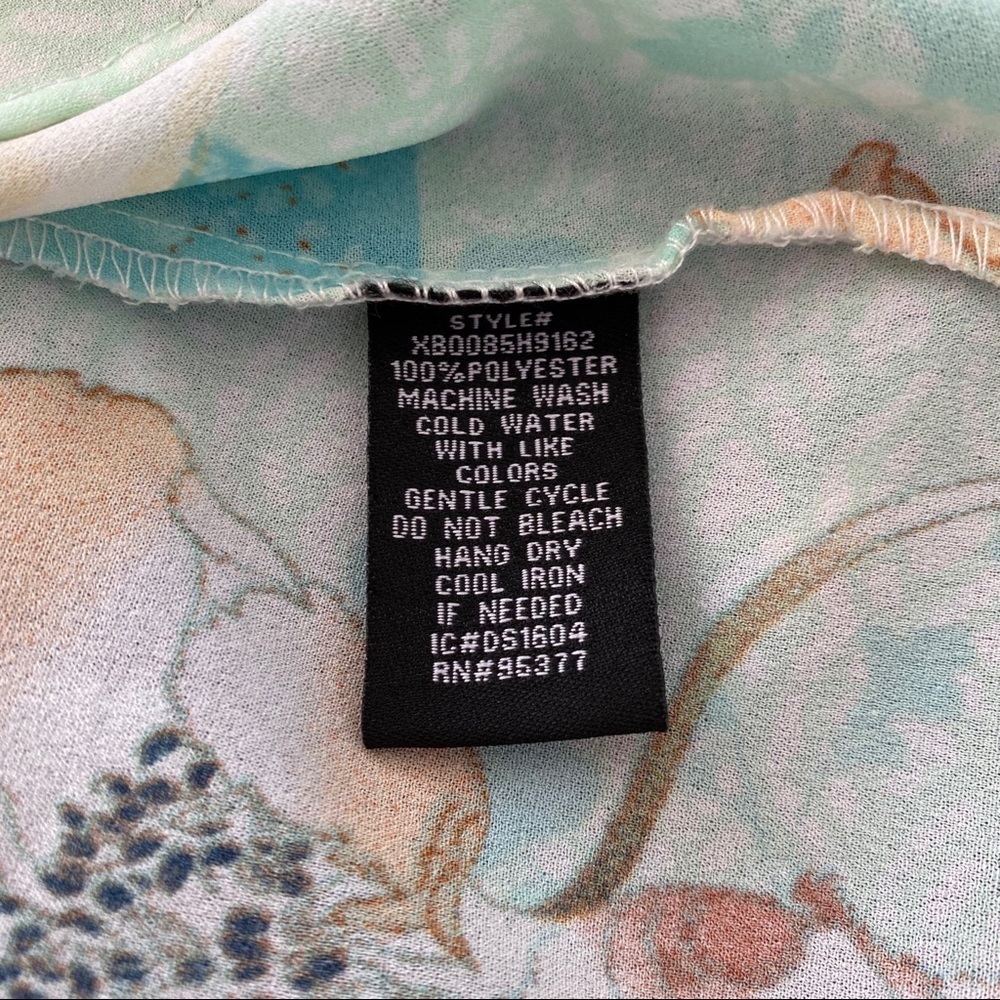 Sanctuary button down high low blouse size large - Picture 6 of 6